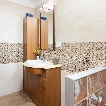 Live Piramides I, Ii Y Iii Apartament